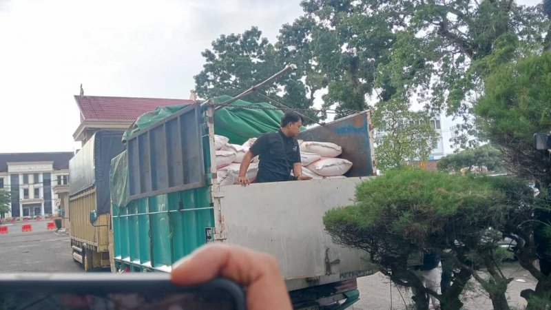 Aparat Kepolisian Daerah Jambi berhasil membongkar dugaan penyalahgunaan distribusi pupuk bersubsidi di wilayah Kecamatan Sungai Bahar, Kabupaten Muaro Jambi. 