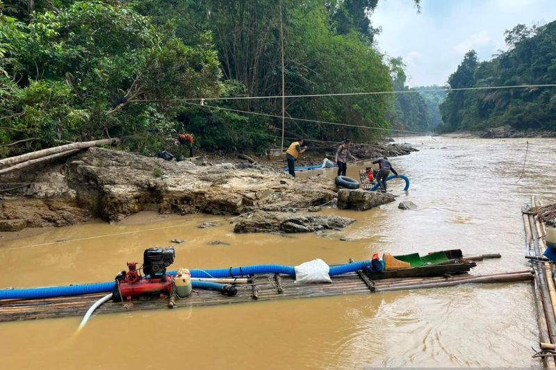 Proses penertiban PETI di kawasan Geopark Merangin