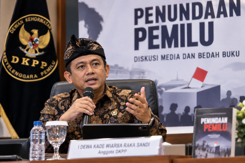 Anggota Dewan Kehormatan Penyelenggara Pemilu (DKPP), I Dewa Kade Wiarsa Raka Sandi